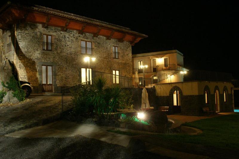 Antico Borgo Petralia Guest House Zafferana Etnea Eksteriør bilde