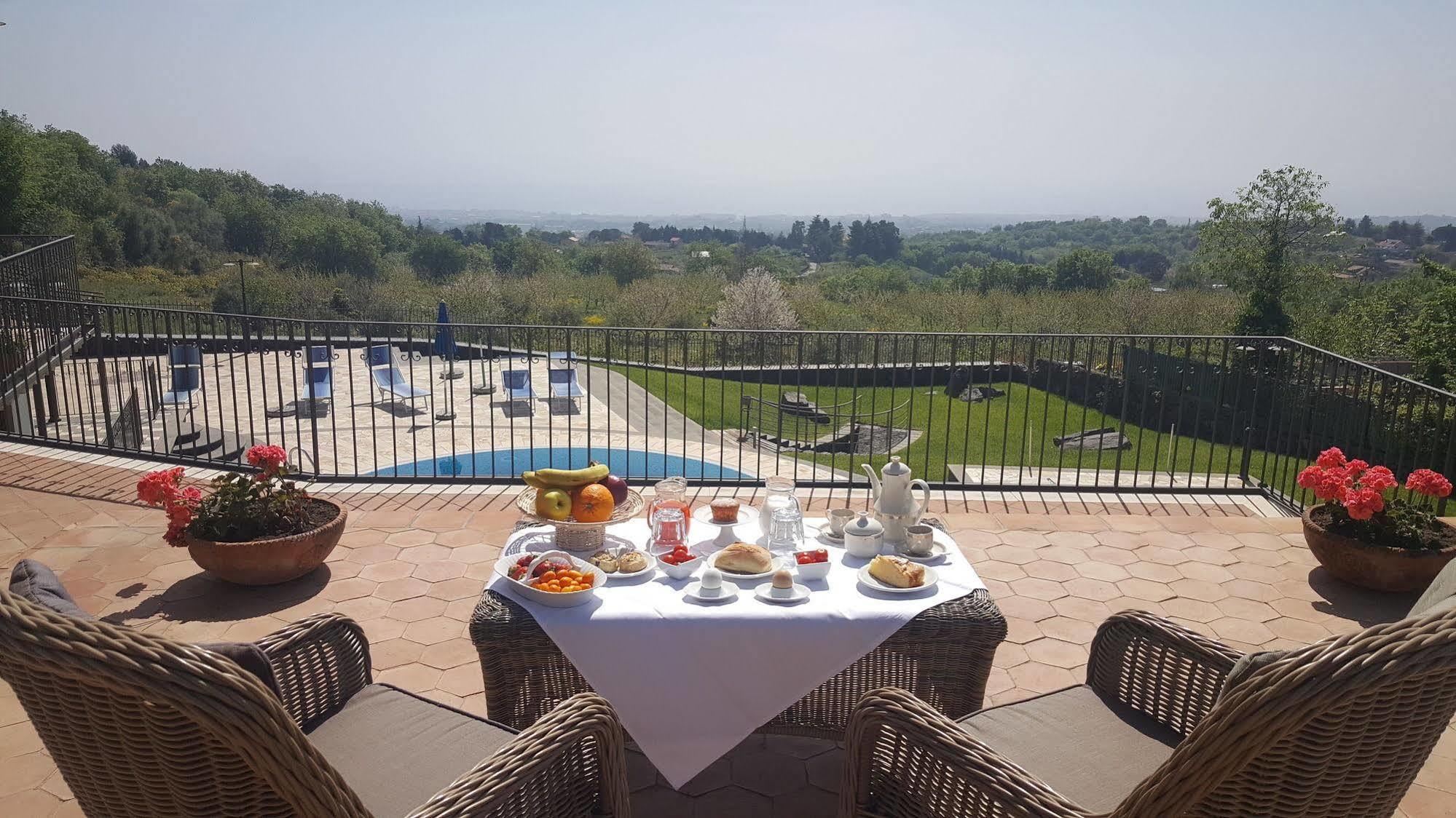 Antico Borgo Petralia Guest House Zafferana Etnea Eksteriør bilde