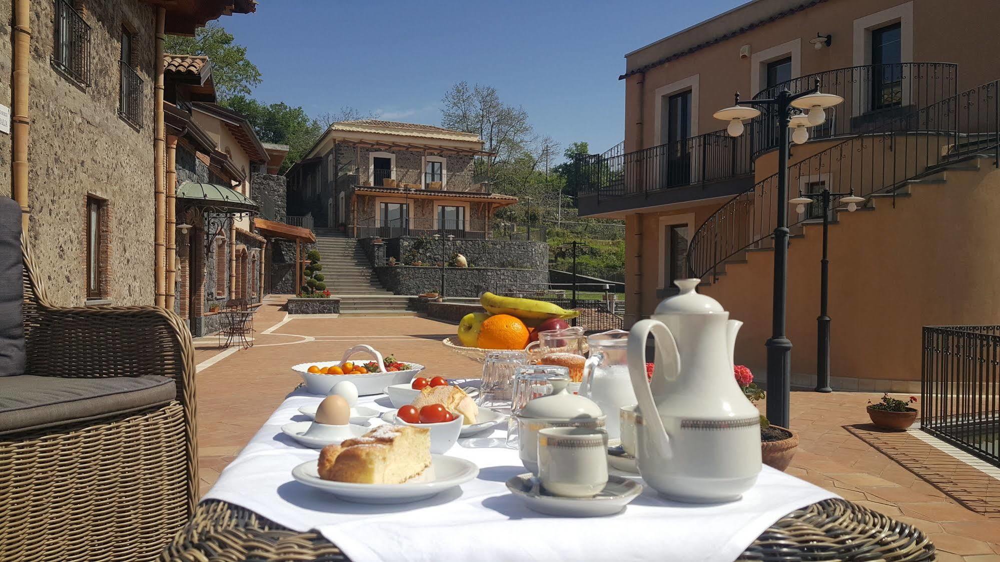 Antico Borgo Petralia Guest House Zafferana Etnea Eksteriør bilde