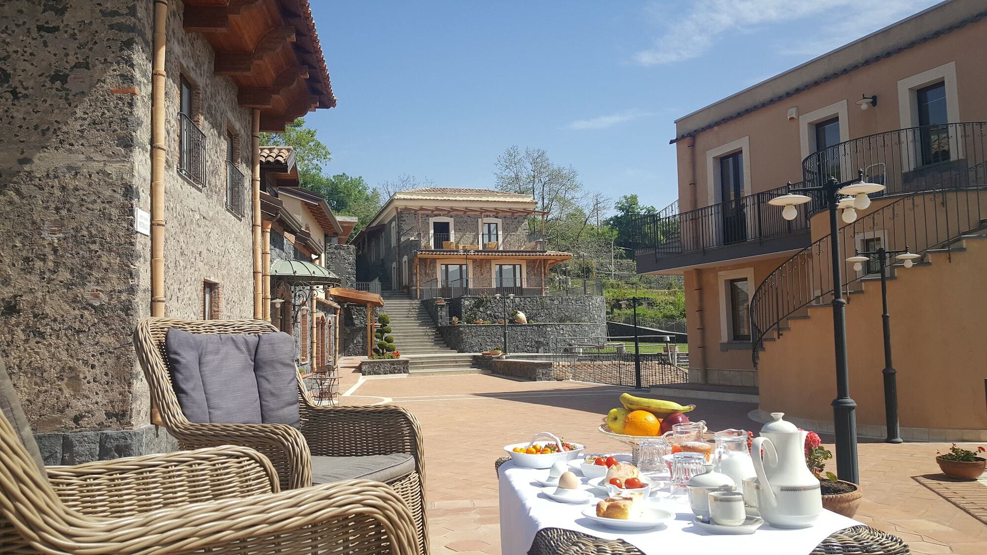 Antico Borgo Petralia Guest House Zafferana Etnea Eksteriør bilde